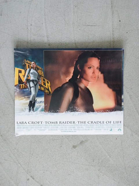 《盜墓者羅拉：生命之匙》(Lara Croft: Tomb Raider – The Cradle of Life) 大堂劇照